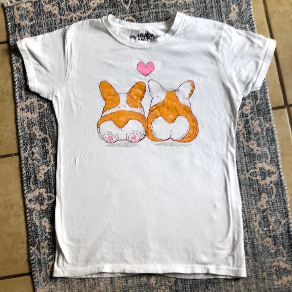 Corgi bum graphic T-shirt